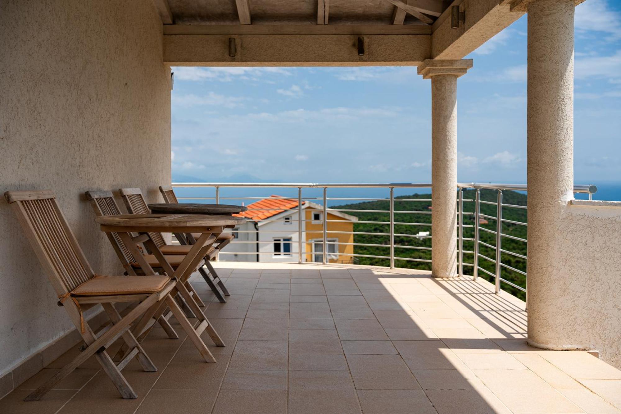 Family Apartment Budva